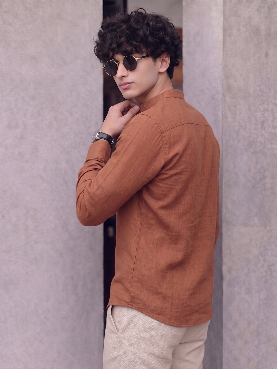 RAY LIGHT Men's Modern Zip-Neck Solid Cotton Short Kurta – Rust Brown
