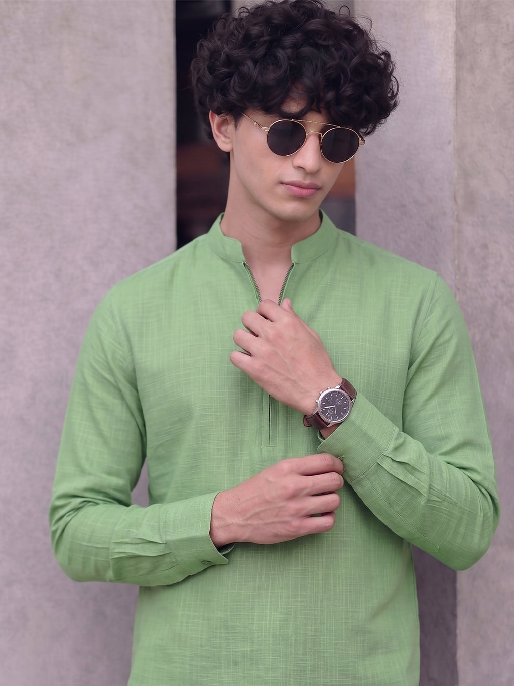 RAY LIGHT Men's Modern Zip-Neck Solid Cotton Short Kurta – Rust Brown