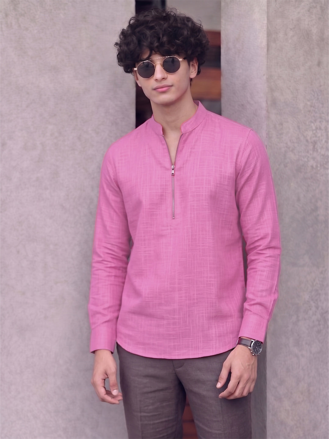 RAY LIGHT Men's Modern Zip-Neck Solid Cotton Short Kurta – Light Pink Main image