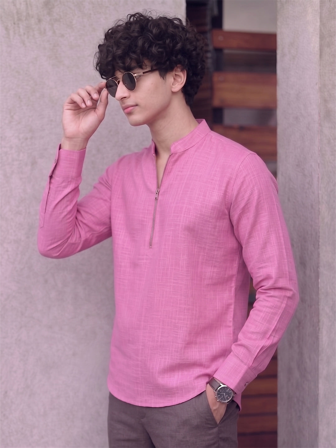 RAY LIGHT Men's Modern Zip-Neck Solid Cotton Short Kurta – Light Pink